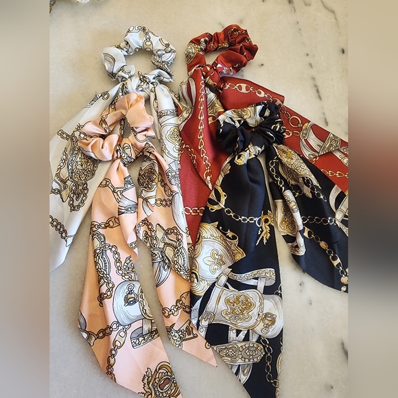 Accessories - 🔥FASHIONABLE SCRUNCHIES🔥